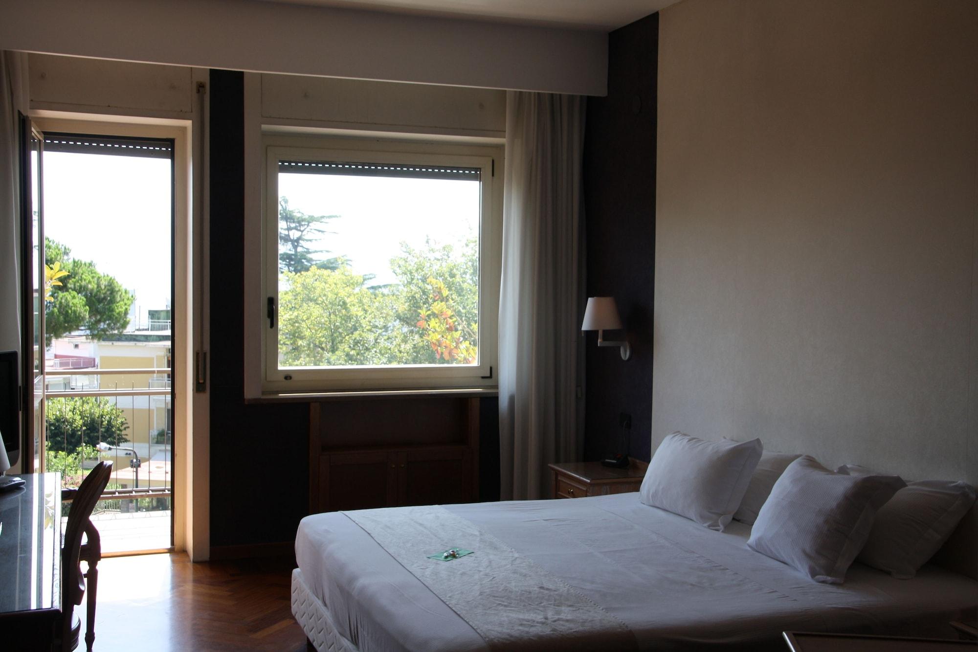Culture Hotel Villa Capodimonte Napoli Esterno foto